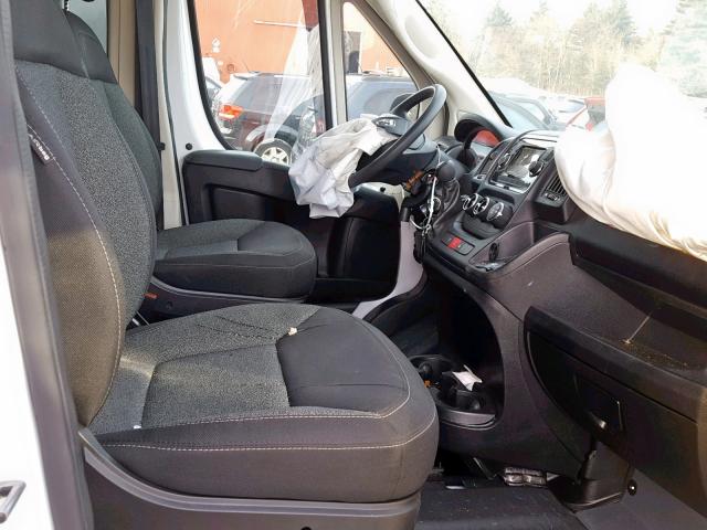 3C6TRVDG7JE124757 - 2018 RAM PROMASTER 白色 照片 5