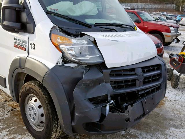 3C6TRVDG7JE124757 - 2018 RAM PROMASTER 白色 照片 9