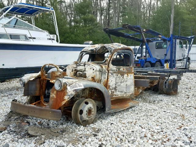 VT327556 - 1946 CHEVROLET TOW TRUCK BROWN photo 2