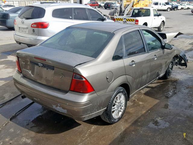 1FAFP34N07W290685 - 2007 FORD FOCUS ZX4 BROWN photo 4