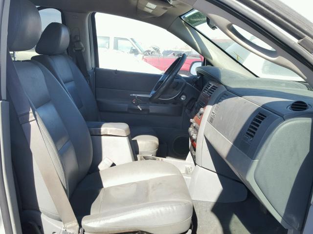 1D4HD48N86F154172 - 2006 DODGE DURANGO SL GRAY photo 5