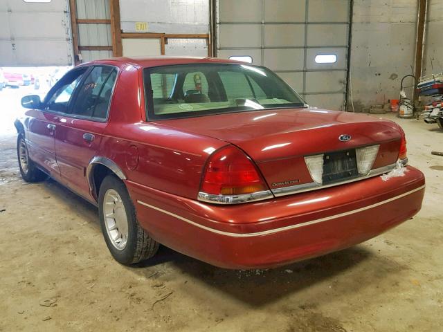 2FAFP74W1YX213958 - 2000 FORD CROWN VICT RED photo 3