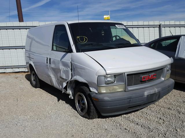 1GTDL19X82B510831 - 2002 GMC SAFARI XT WHITE photo 1