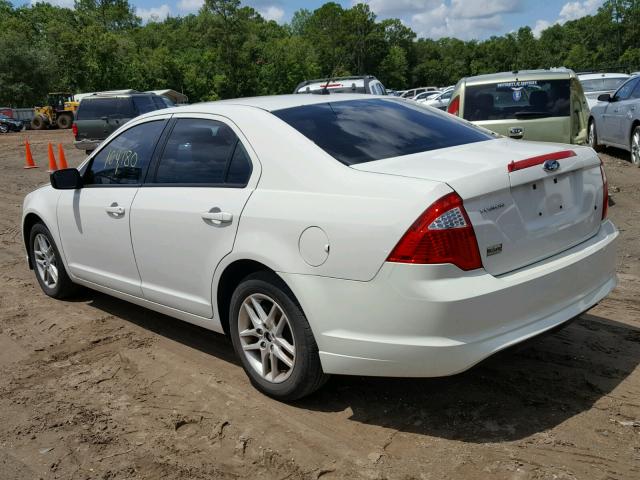 3FAHP0GA5CR389581 - 2012 FORD FUSION S WHITE photo 3