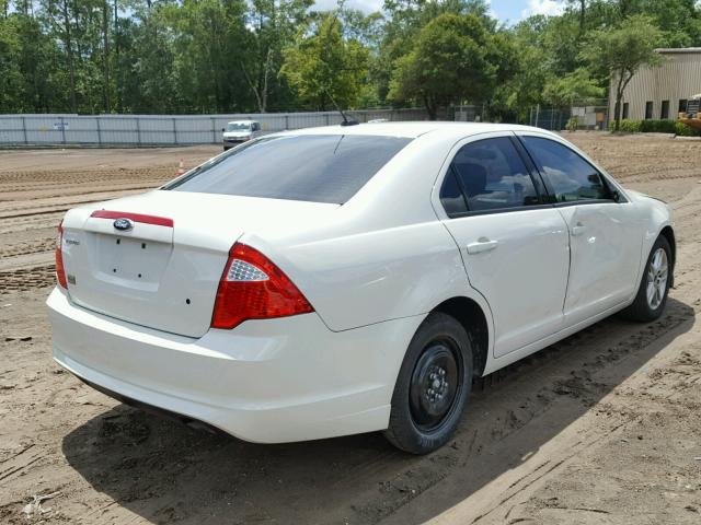 3FAHP0GA5CR389581 - 2012 FORD FUSION S WHITE photo 4