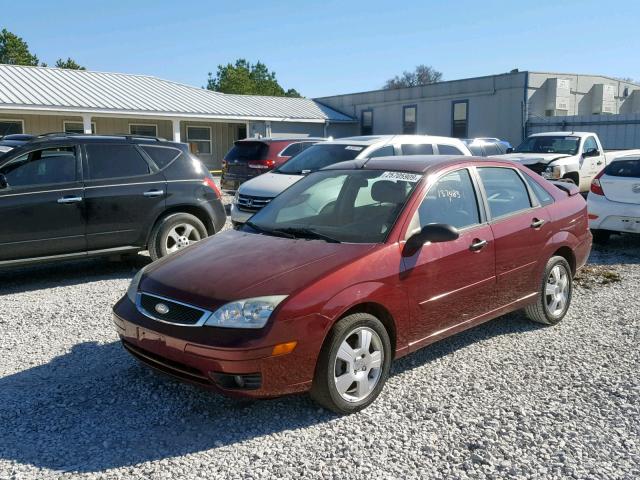 1FAHP34NX7W276401 - 2007 FORD FOCUS ZX4 MAROON photo 2