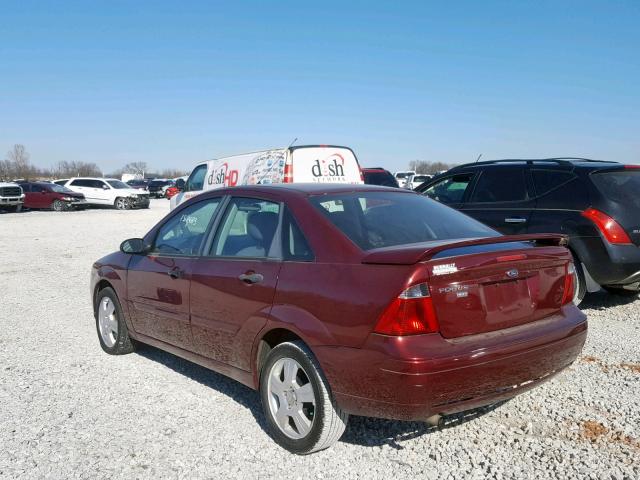 1FAHP34NX7W276401 - 2007 FORD FOCUS ZX4 MAROON photo 3