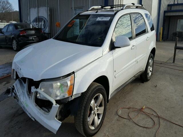 2CKDL73F666121724 - 2006 PONTIAC TORRENT WHITE photo 2