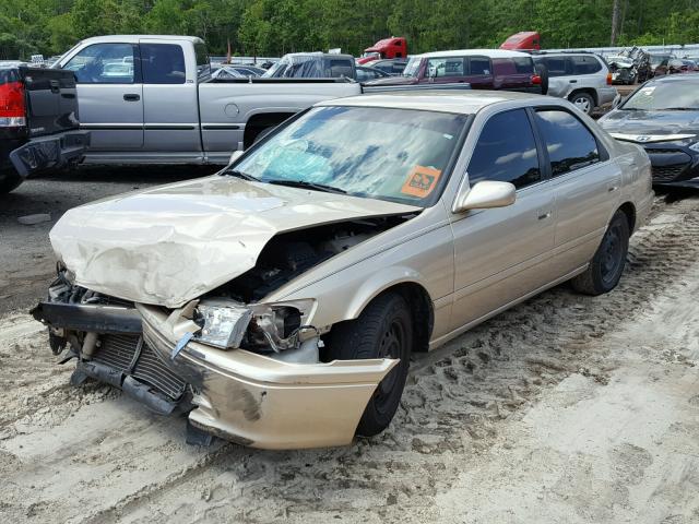 4T1BG22K81U064713 - 2001 TOYOTA CAMRY CE GOLD photo 2