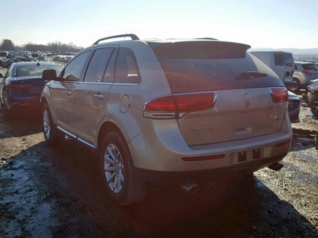 2LMDJ6JK7BBJ12779 - 2011 LINCOLN MKX BEIGE photo 3