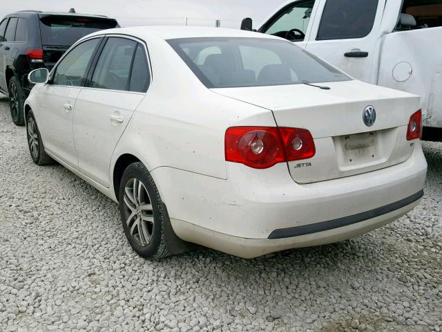 3VWRT71K56M733039 - 2006 VOLKSWAGEN JETTA TDI WHITE photo 3