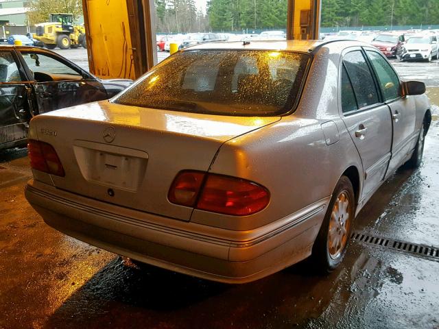 WDBJF65J82B490345 - 2002 MERCEDES-BENZ E 320 GRAY photo 4