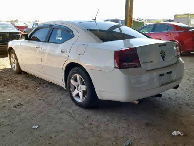 2B3KA33G08H232123 - 2008 DODGE CHARGER SX WHITE photo 3