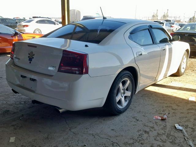 2B3KA33G08H232123 - 2008 DODGE CHARGER SX WHITE photo 4