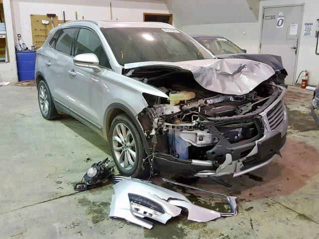 5LMCJ1A99FUJ23920 - 2015 LINCOLN MKC SILVER photo 1