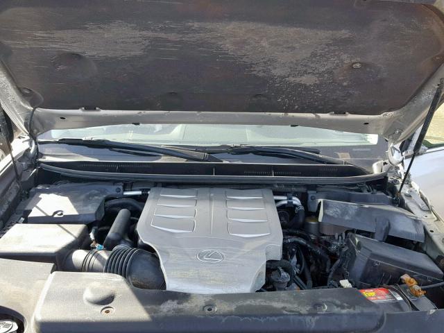 JTJBM7FX0B5024070 - 2011 LEXUS GX BASE SILVER photo 7