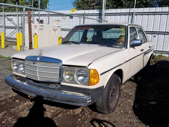 12313012045260 - 1977 MERCEDES-BENZ 300D WHITE photo 2