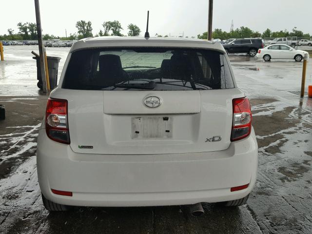 JTKKUPB44E1041179 - 2014 TOYOTA SCION XD WHITE photo 10