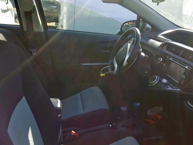 JTDKDTB31F1576608 - 2015 TOYOTA PRIUS C GRAY photo 5