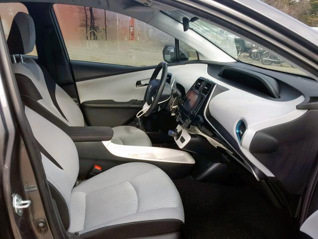 JTDKARFP9H3003858 - 2017 TOYOTA PRIUS PRIM ნაცრისფერი ფოტო 5