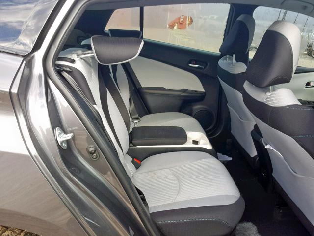 JTDKARFP9H3003858 - 2017 TOYOTA PRIUS PRIM ნაცრისფერი ფოტო 6