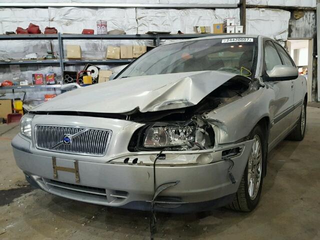 YV1TS94D8Y1078552 - 2000 VOLVO S80 SILVER photo 2