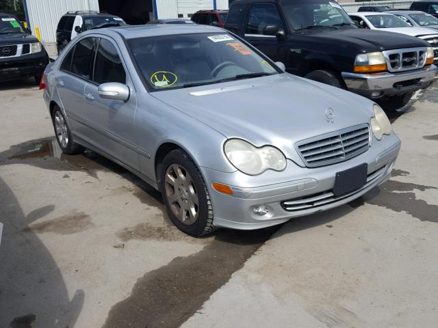 WDBRF64J75F563061 - 2005 MERCEDES-BENZ C 320 SILVER photo 1