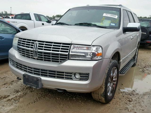 5LMFU27597LJ19338 - 2007 LINCOLN NAVIGATOR Argent photo 2