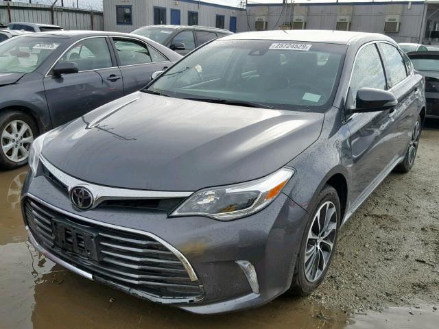 4T1BK1EB1JU284683 - 2018 TOYOTA AVALON XLE 灰色 照片 2