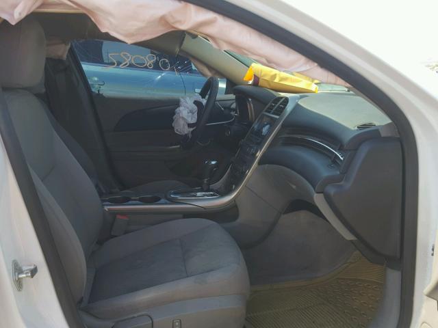 1G11B5SA9DF233789 - 2013 CHEVROLET MALIBU LS WHITE photo 5
