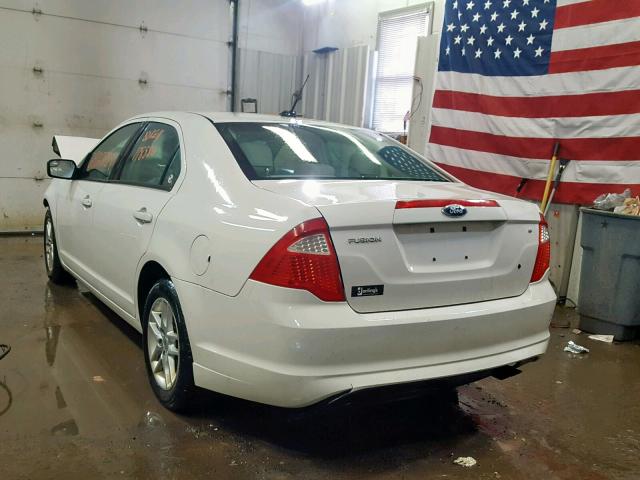 3FAHP0GA7CR297937 - 2012 FORD FUSION S WHITE photo 3