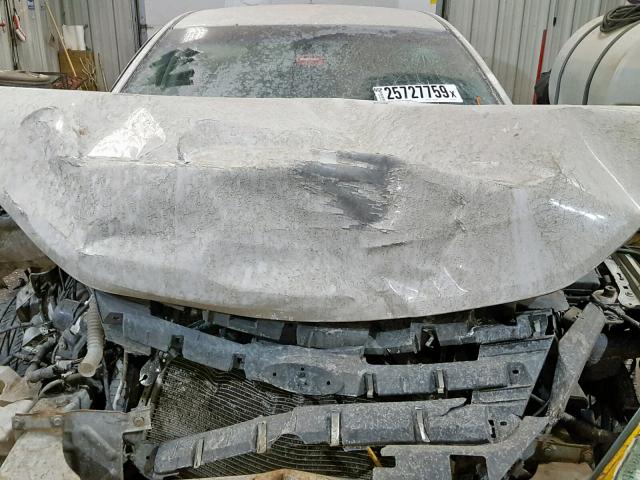 3FAHP0GA7CR297937 - 2012 FORD FUSION S WHITE photo 7