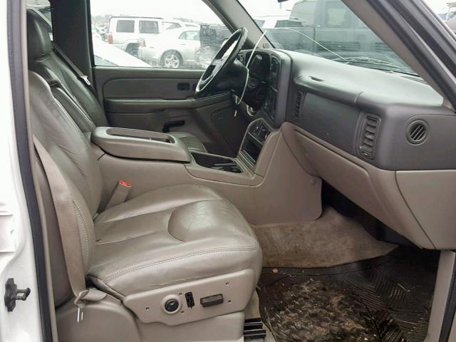 1GKEK13T34R149813 - 2004 GMC YUKON WHITE photo 5