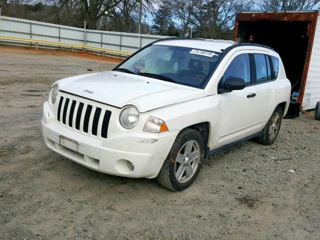 1J4FF47B29D223227 - 2009 JEEP COMPASS SP თეთრი ფოტო 2