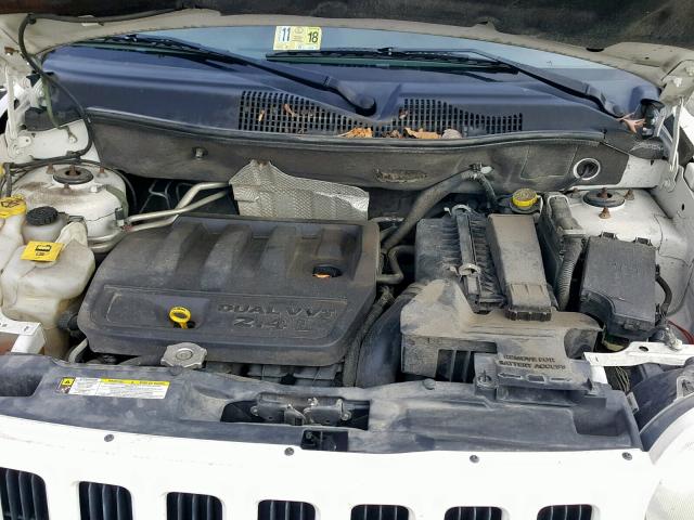 1J4FF47B29D223227 - 2009 JEEP COMPASS SP თეთრი ფოტო 7
