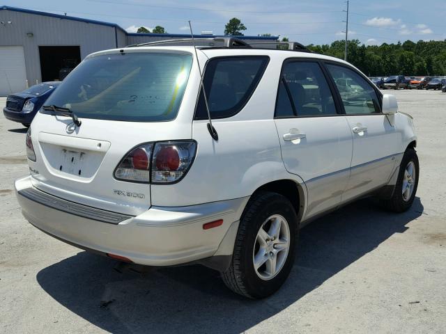 JTJGF10U210115817 - 2001 LEXUS RX 300 WHITE photo 4