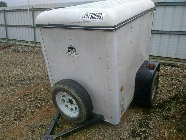 1WC200B15W2033858 - 1998 WELLS CARGO TRAILER WHITE photo 2