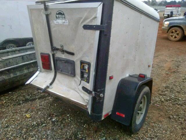 1WC200B15W2033858 - 1998 WELLS CARGO TRAILER WHITE photo 4