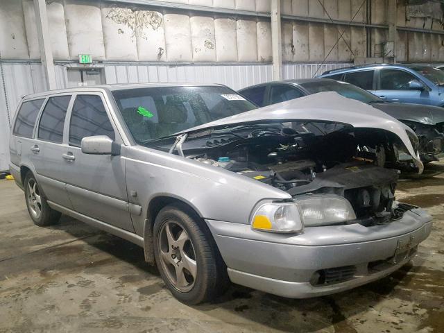 YV1LW53D2X2606366 - 1999 VOLVO V70 T5 TUR SILVER photo 1