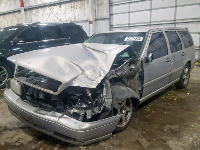 YV1LW53D2X2606366 - 1999 VOLVO V70 T5 TUR SILVER photo 2