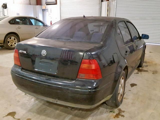 3VWSA29M9YM064048 - 2000 VOLKSWAGEN JETTA GLS BLACK photo 4