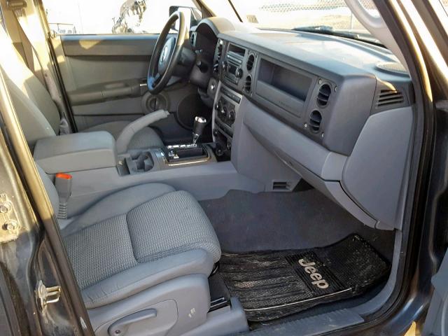 1J8HG48PX7C528346 - 2007 JEEP COMMANDER CHARCOAL photo 5