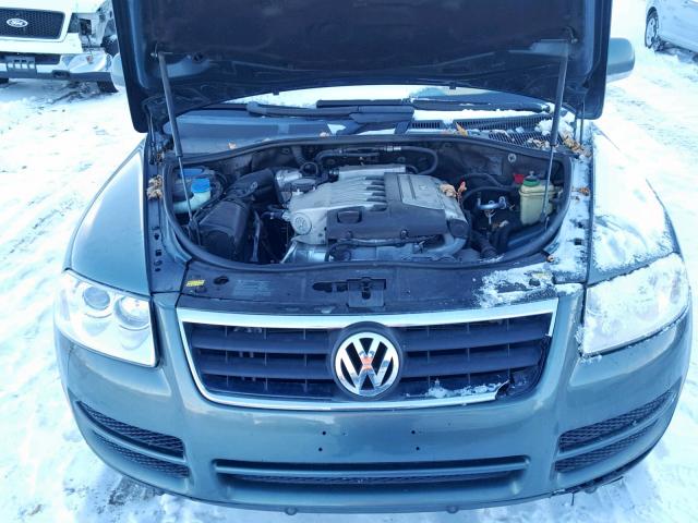 WVGBG77L65D015031 - 2005 VOLKSWAGEN TOUAREG 3. GRAY photo 7