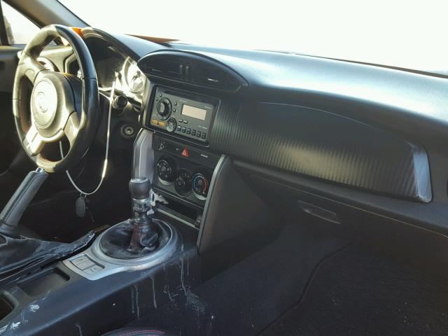 JF1ZNAA19D1714348 - 2013 TOYOTA SCION FR-S RED photo 9