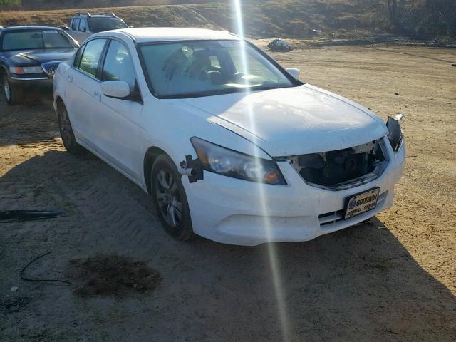 1HGCP2F43CA208548 - 2012 HONDA ACCORD LXP WHITE photo 1