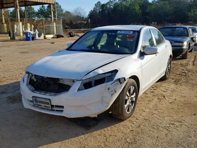 1HGCP2F43CA208548 - 2012 HONDA ACCORD LXP WHITE photo 2