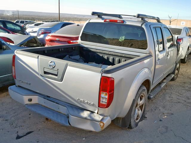 1N6AD07W06C455616 - 2006 NISSAN FRONTIER C SILVER photo 4