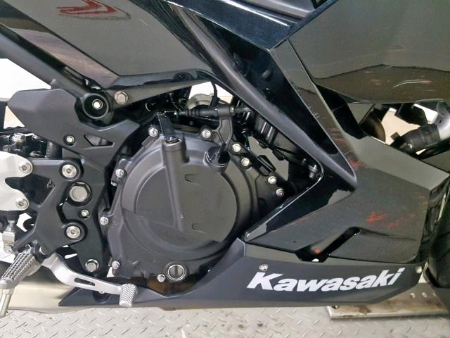 JKAEXKH15JDA08578 - 2018 KAWASAKI EX400 BLACK photo 11