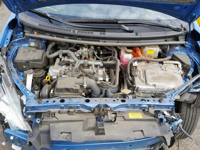 JTDKDTB33F1092309 - 2015 TOYOTA PRIUS C BLUE photo 7