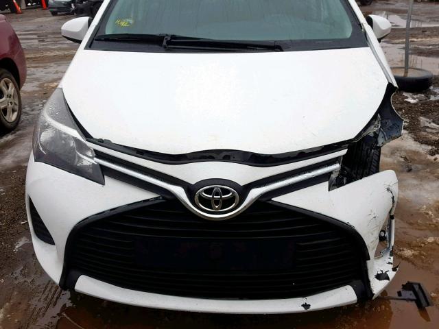 VNKKTUD33GA065741 - 2016 TOYOTA YARIS L WHITE photo 7